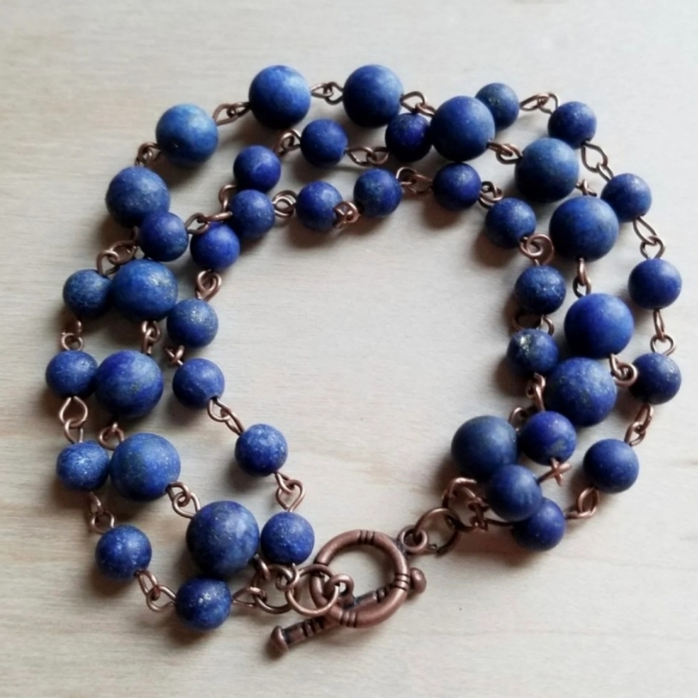 Elegant Blue Beaded Bracelet